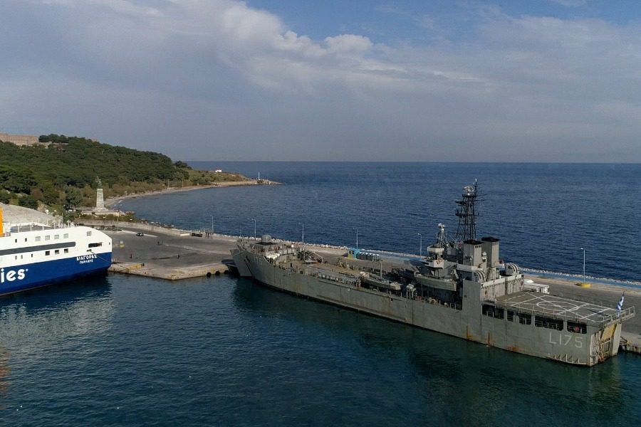 Κατέπλευσε στο λιμάνι της Μυτιλήνης το αρματαγωγό ΙΚΑΡΙΑ