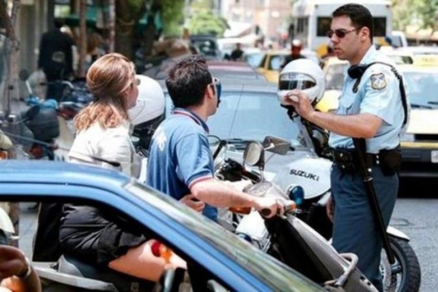 130 συλλήψεις οδηγών χωρίς δίπλωμα