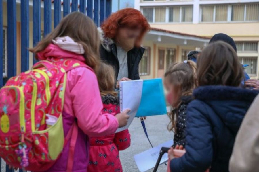39 τα σημερινά σχολικά κρούσματα στη Λέσβο