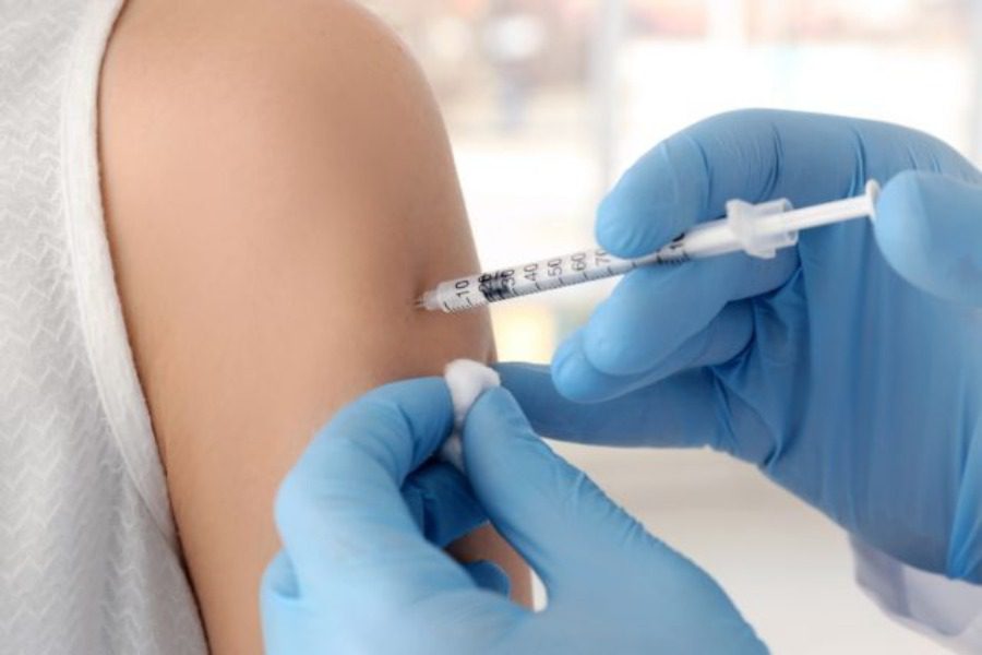 Πάνω από 2.500 εμβολιασμοί την Παρασκευή στο βόρειο Αιγαίο