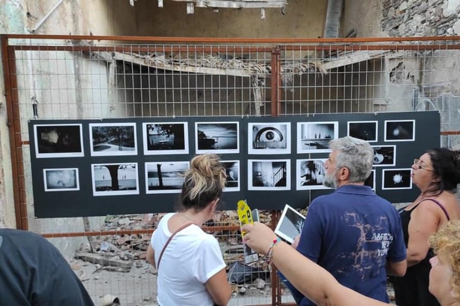 Φωτογραφικός περίπατος στα σοκάκια του ιστορικού κέντρου της Μυτιλήνης
