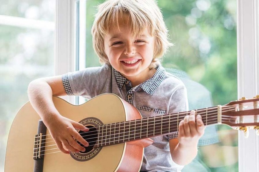 Κλασική κιθάρα δωρεάν για μικρούς και μεγάλους