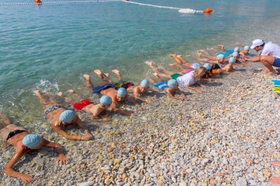 Δωρεάν μαθήματα κολύμβησης στη Δυτική Λέσβο 