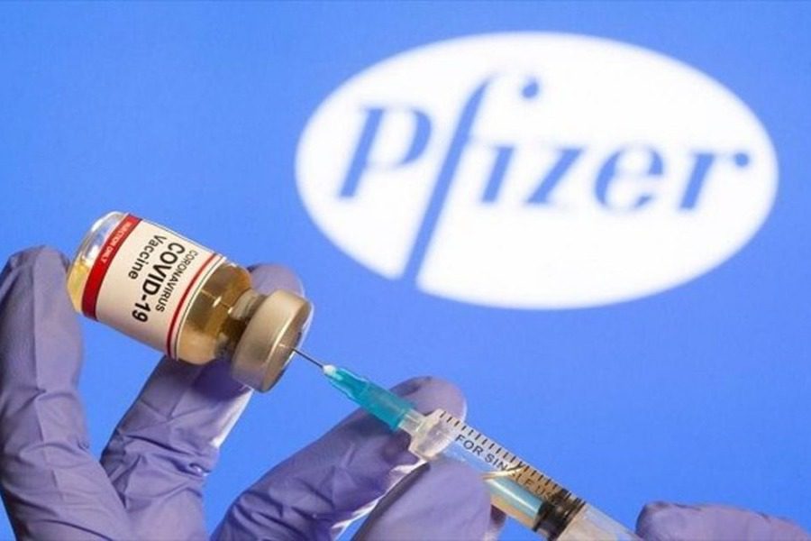 Με το εμβόλιο mRNA της Pfizer θα γίνει η τρίτη δόση εμβολιασμού στη χώρα μας