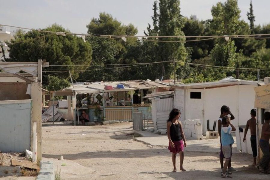Έξι μήνες προθεσμία για την απομάκρυνση των Ρομά του Παπάδου 