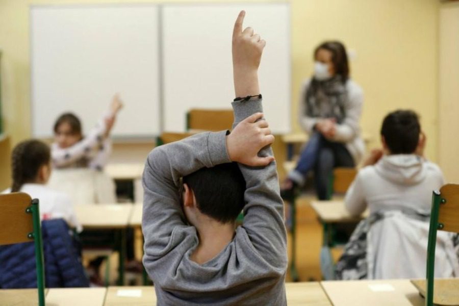Παρασκευή με 65 νέα σχολικά κρούσματα στη Λέσβο