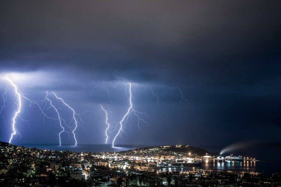 Προβλέπονται καταιγίδες στο Βόρειο Αιγαίο