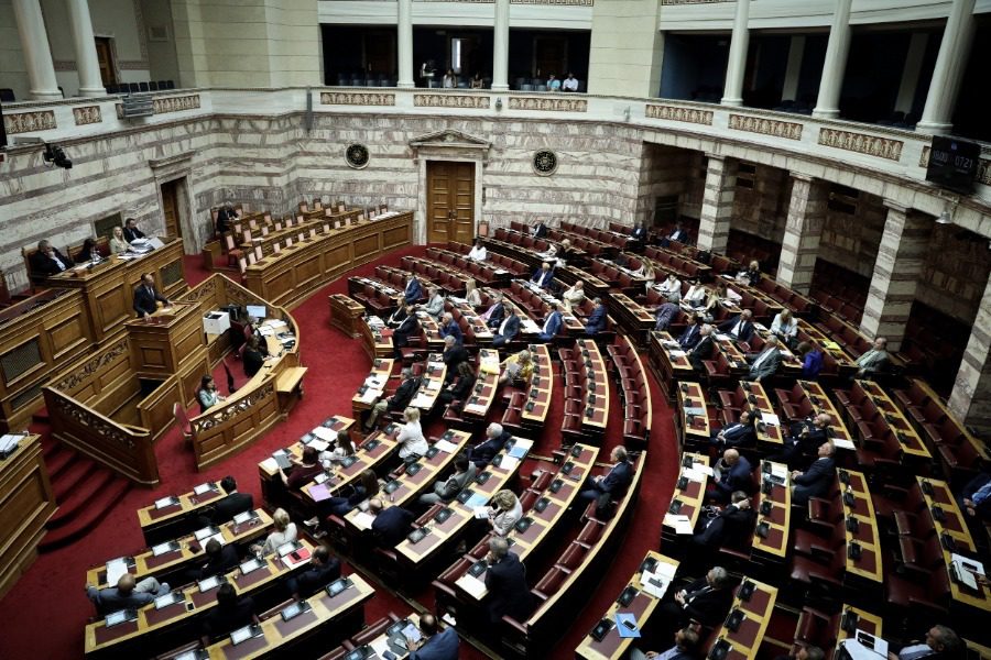 Υπερψηφίστηκε το νομοσχέδιο για τις διαδηλώσεις με 187 «ναι» 