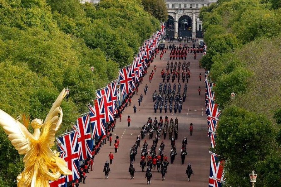 Το Ηνωμένο Βασίλειο αποχαιρετά τη βασίλισσα Ελισάβετ