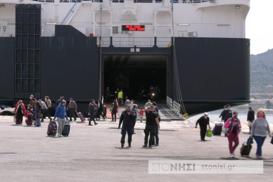 Χάνει επιβάτες η γραμμή Πειραιάς ‑ Χίος ‑ Μυτιλήνη