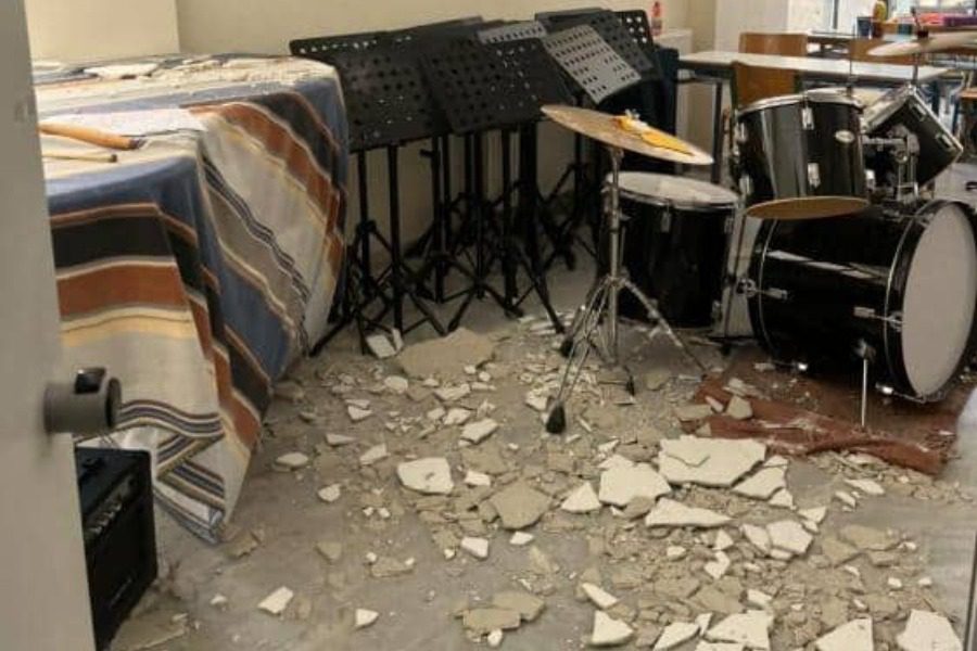 Βρέχει σοβάδες στο Μουσικό Σχολείο Μυτιλήνης 