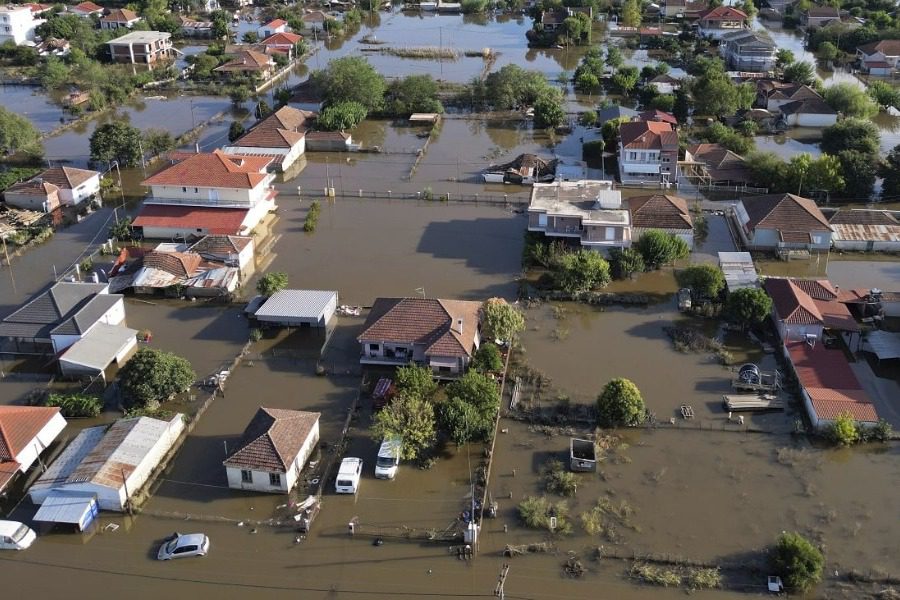 Συγκέντρωση ειδών πρώτης ανάγκης για τους πλημμυροπαθείς της Θεσσαλίας