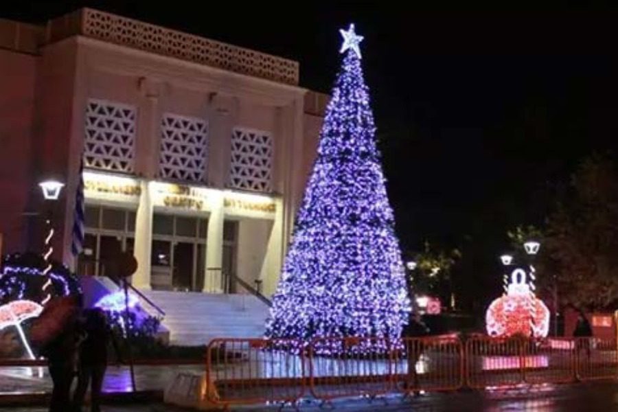 Εκδήλωση φωταγώγησης του Χριστουγεννιάτικου Δέντρου της Μυτιλήνης
