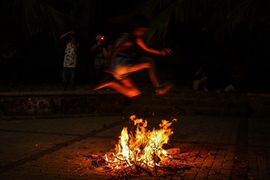 «Ανάβουνε φωτιές...» στο πάρκο Χατζηδήμου