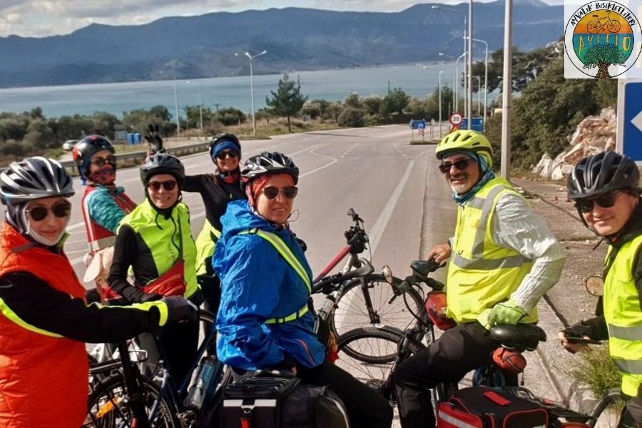Φανατικοί θαυμαστές της Λέσβου, οι ποδηλάτες της Τουρκίας 