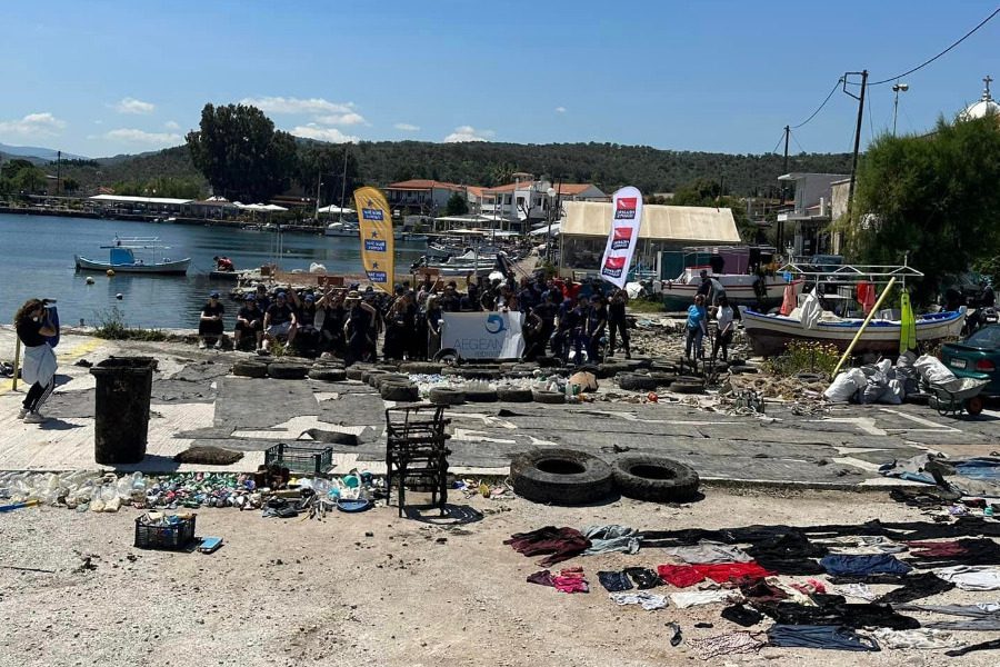 Attica Group και Aegean Rebreath καθάρισαν το λιμανάκι της Παναγιούδας 