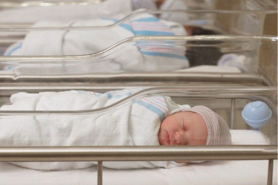 Πόσα μωρά γεννήθηκαν στο νοσοκομείο της Μυτιλήνης την τελευταία τετραετία; 
