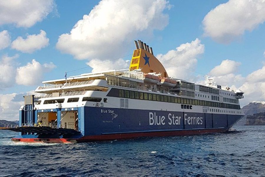 Πρόβλημα με την πρόσδεση του Blue Star Delos στο λιμάνι της Μυτιλήνης