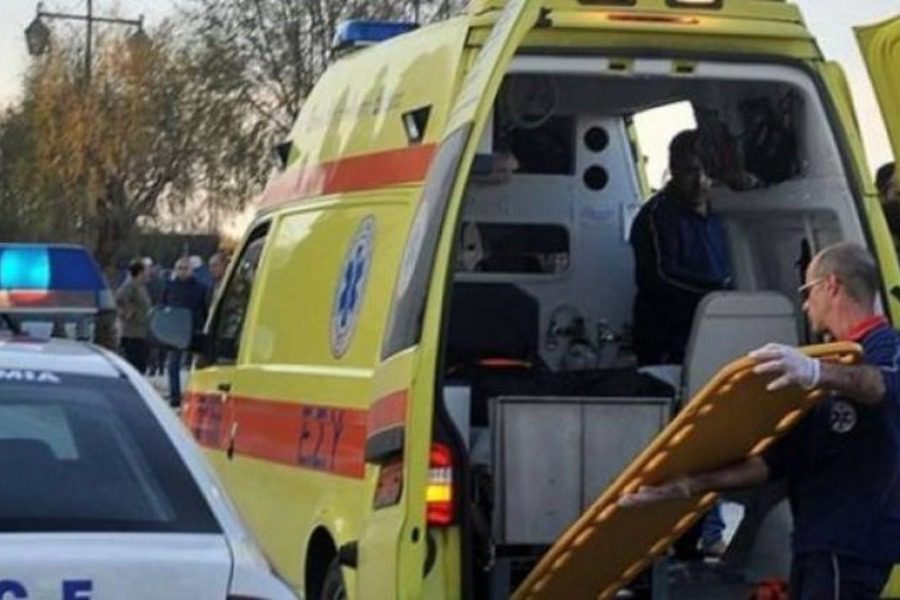 Tραυματισμός οδηγού σε τροχαίο στη Μυτιλήνη