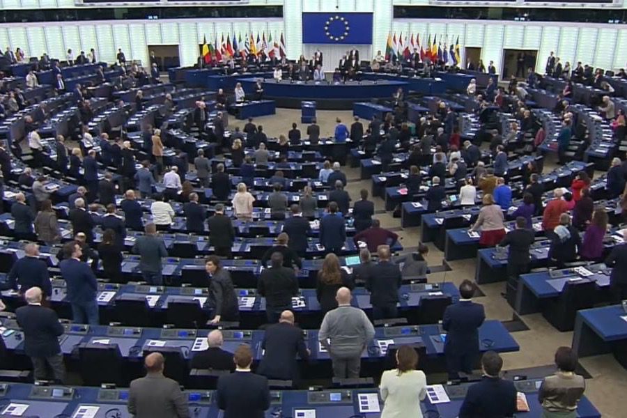 Ενός λεπτού σιγή στο Ευρωκοινοβούλιο για τα θύματα των Τεμπών και των ναυαγίων