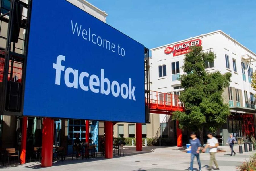 Συνδρομές στο facebook και… «δηλώσεις αποποίησης» 
