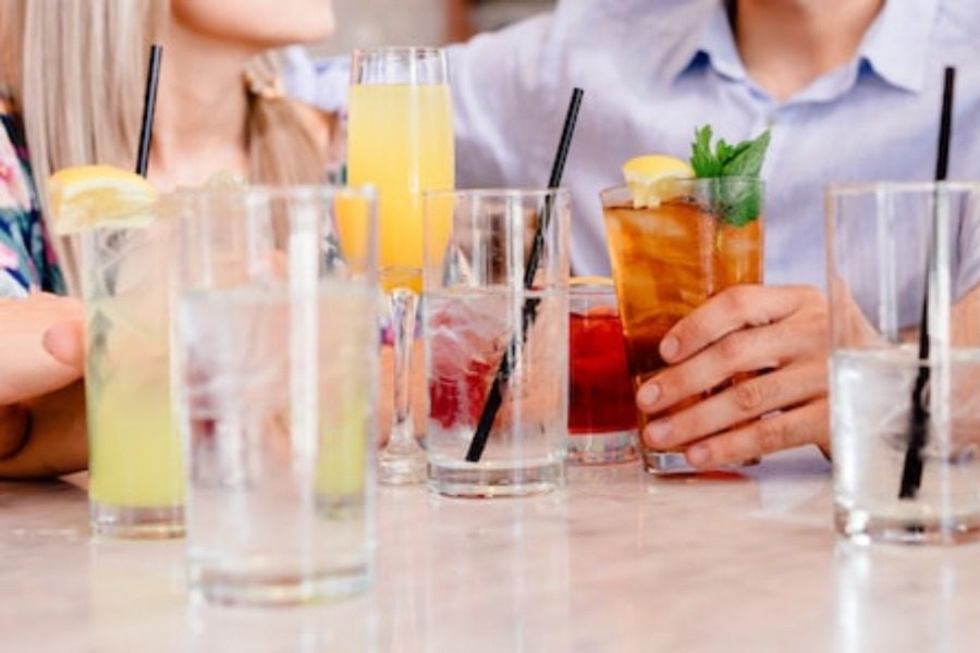 Μπερδέματα με τον  ΦΠΑ στα ποτά και στα ροφήματα 