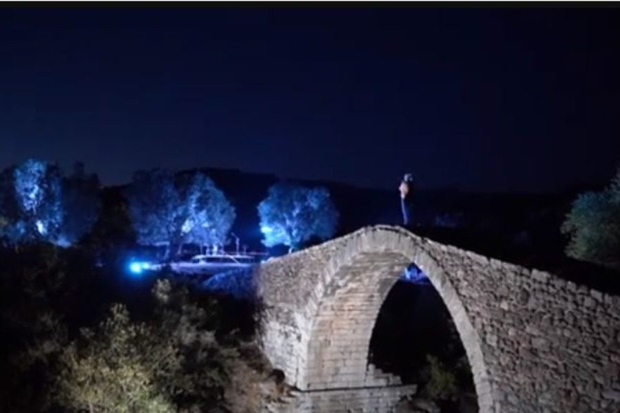 Εντυπωσιακή συναυλία με φόντο τη γέφυρα της Κρεμαστής στην Αγία Παρασκευή