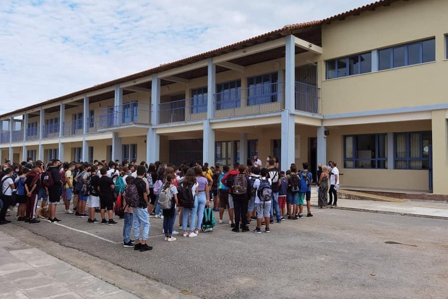 Διαμαρτύρονται για τα διδακτικά κενά στο Γυμνάσιο Καλλονής 