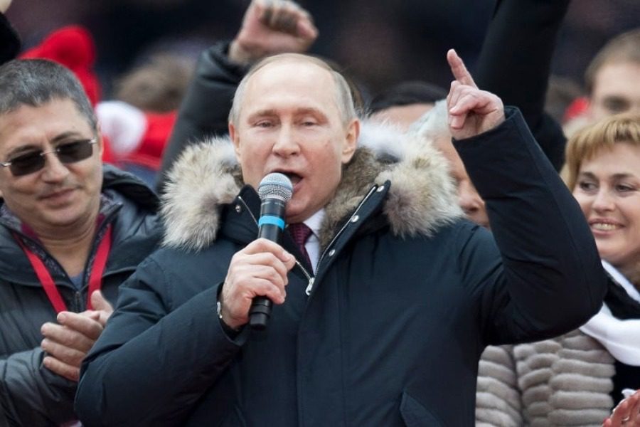 Θρίαμβο Πούτιν δείχνουν τα πρώτα αποτελέσματα 