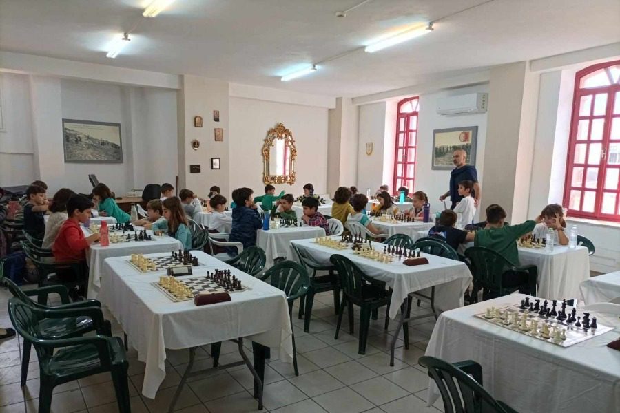 Ρουά ματ από μικρούς σκακιστές της Λέσβου 