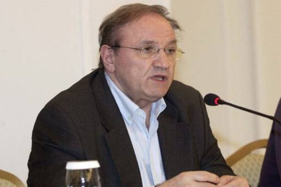Κατέθεσε υποψηφιότητα για την προεδρία του ΣΥΡΙΖΑ ο Στέφανος Τζουμάκας