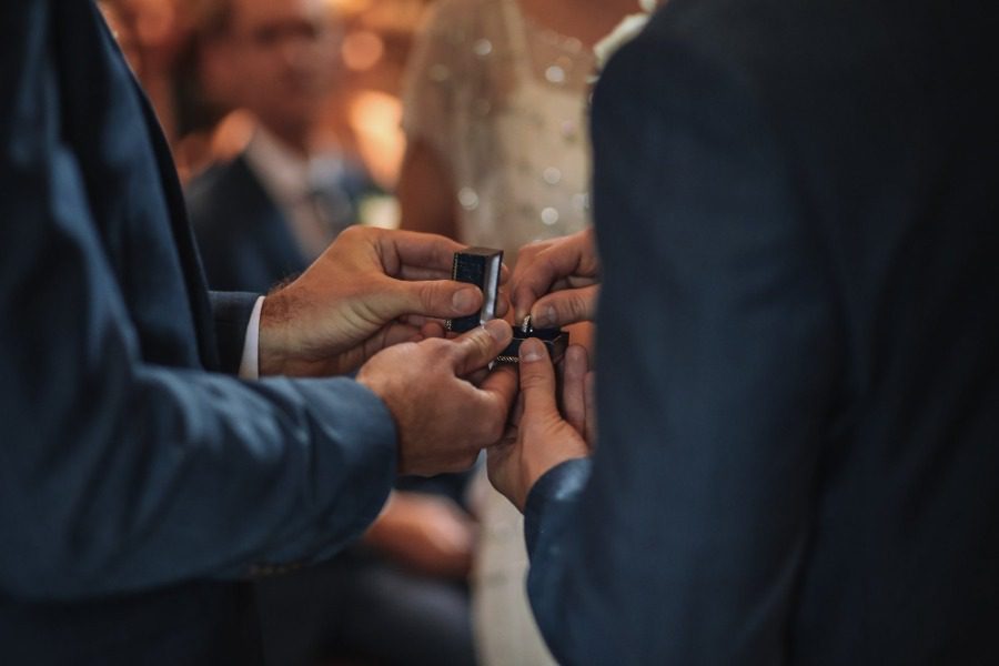 Η πρώτη αγγελία για γάμο ομόφυλου ζευγαριού στην Ελλάδα
