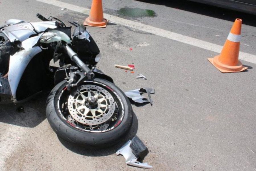 Τραυματισμός μοτοσικλετιστή στο δρόμο του Αεροδρομίου 