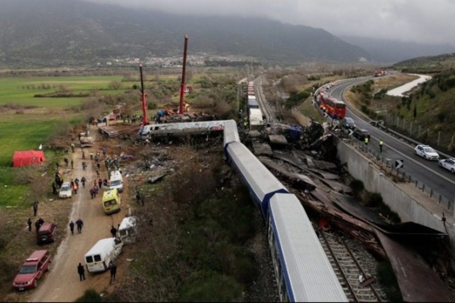 Τραγωδία με 38 νεκρούς και 66 τραυματίες από τη σύγκρουση τρένων στα Τέμπη